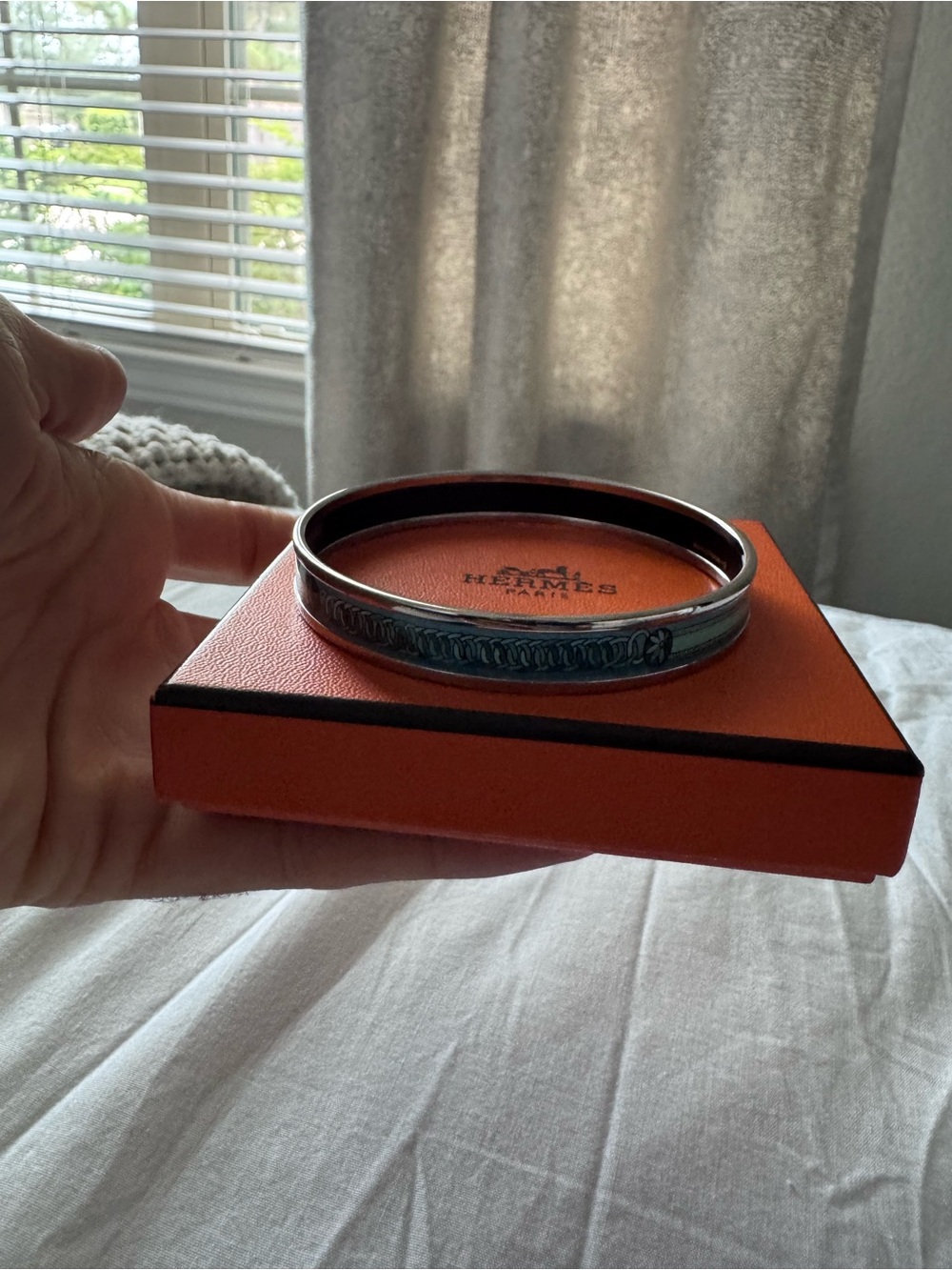 Hermès Enamel Narrow Bangle Bracelet in Teal and Aqua - Picture 3 of 7